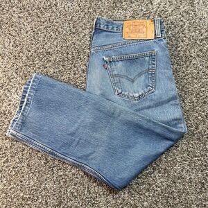 Levi Strauss 501 Button Fly Jeans Mens W35 L30 Light Wash Denim